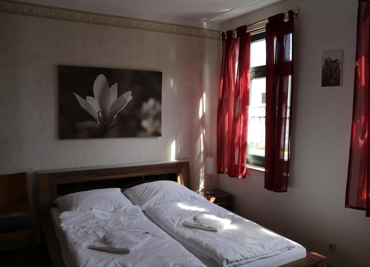Gasthaus & Pension "Zur Rose" Weimar  Eksteriør bilde