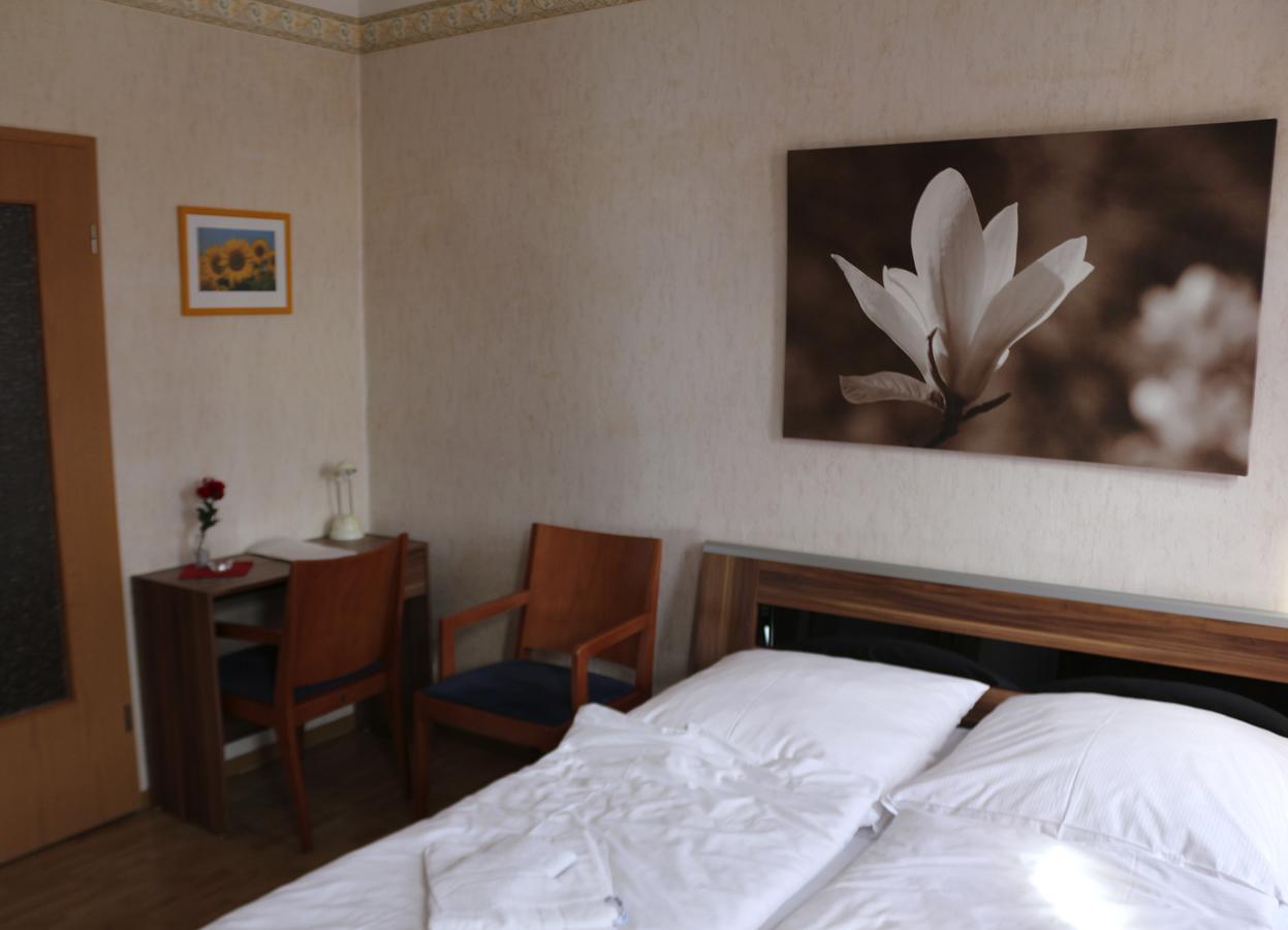 Gasthaus & Pension "Zur Rose" Weimar  Eksteriør bilde